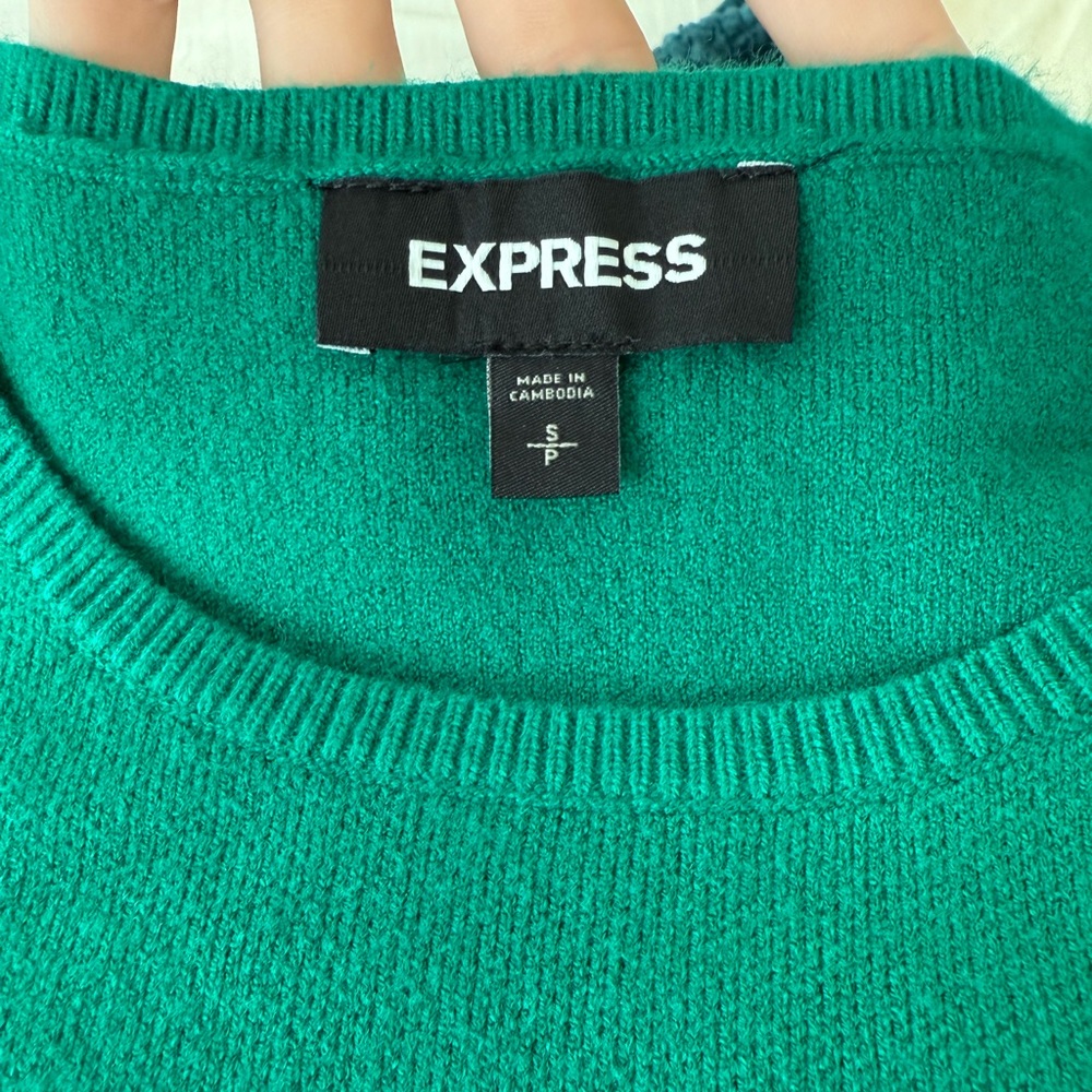 Express Green Crewneck Sweater | Classic Pullover Knit | Size Small - Picture 4 of 4